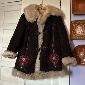 Vintage 1960-70s Pekao Shearling Coat L